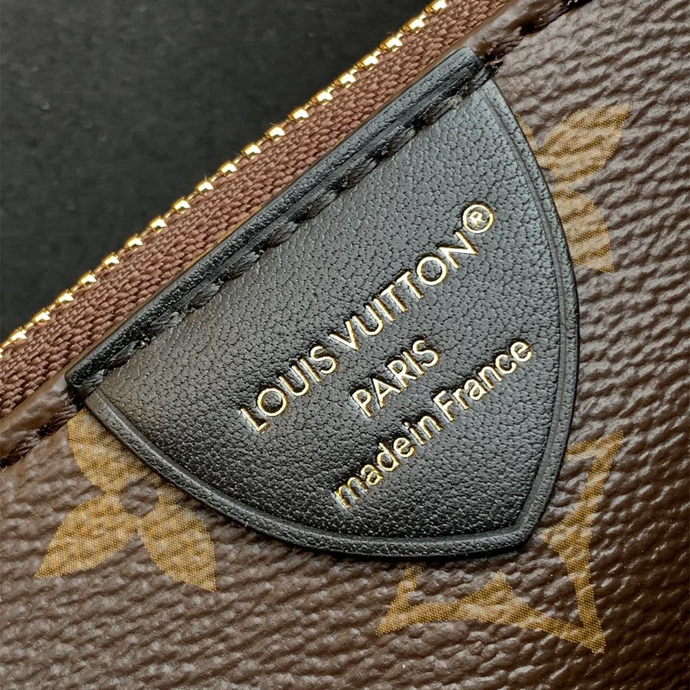 Louis Vuitton Nova PM