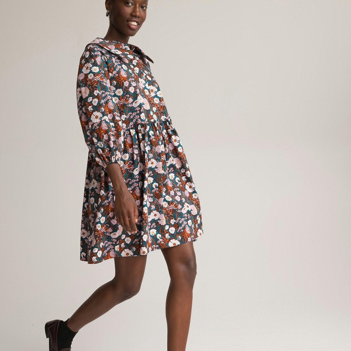 Robe courte col Claudine, imprimé fleurs