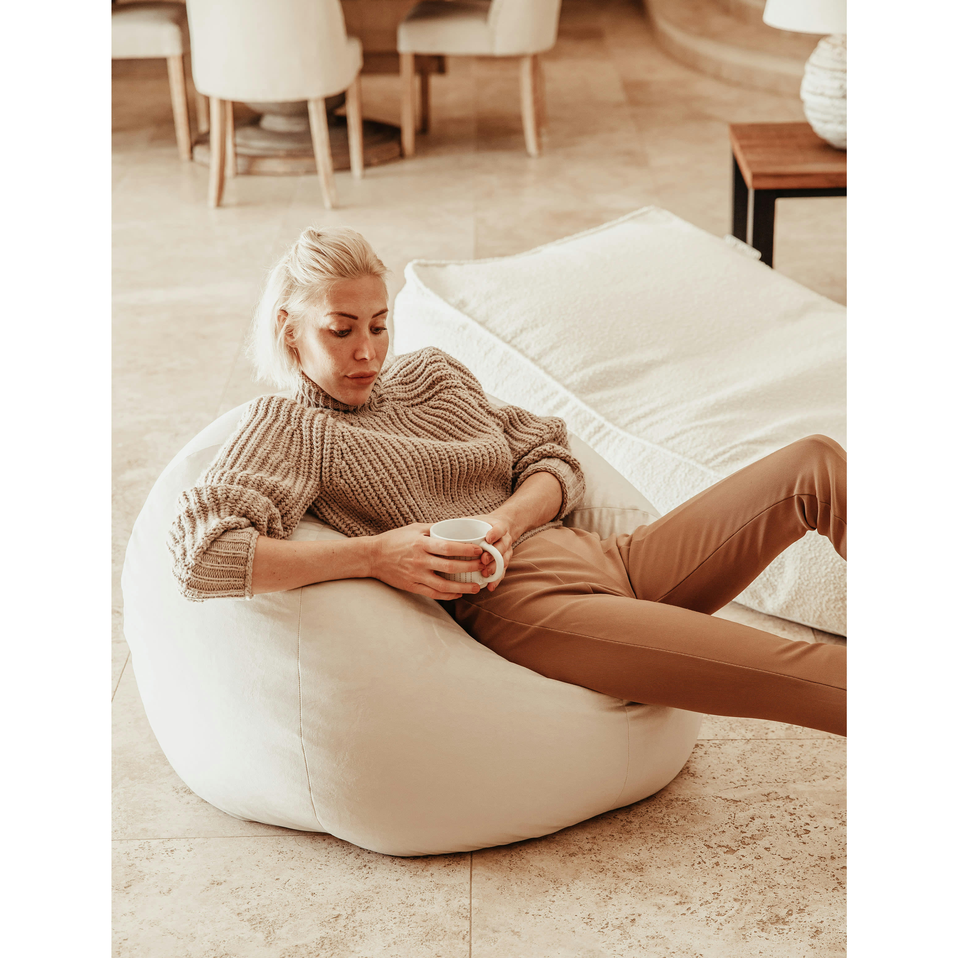 - Pouf XL velours gris