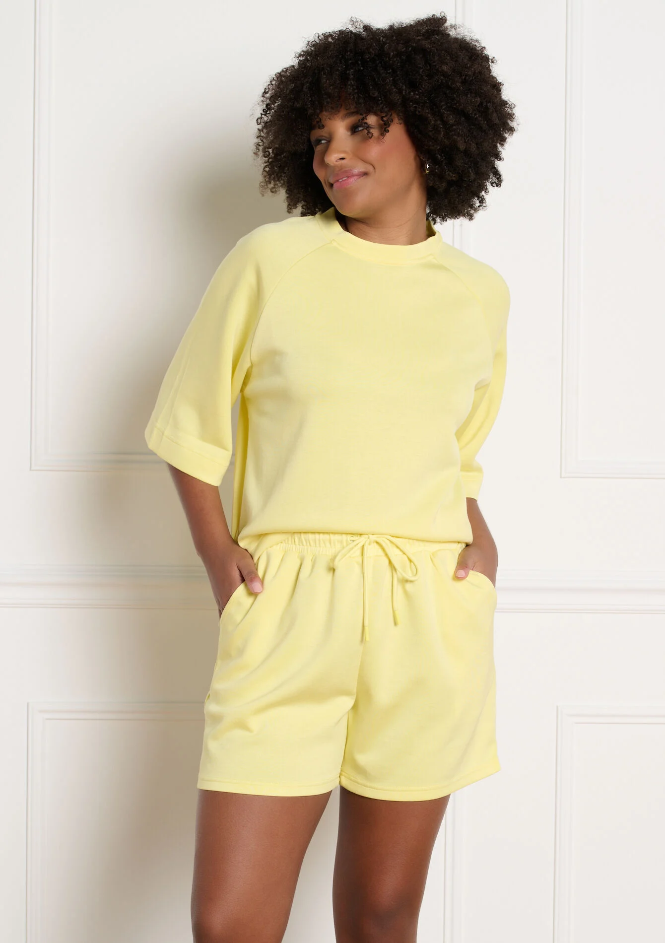 Soepele short met elastische taille