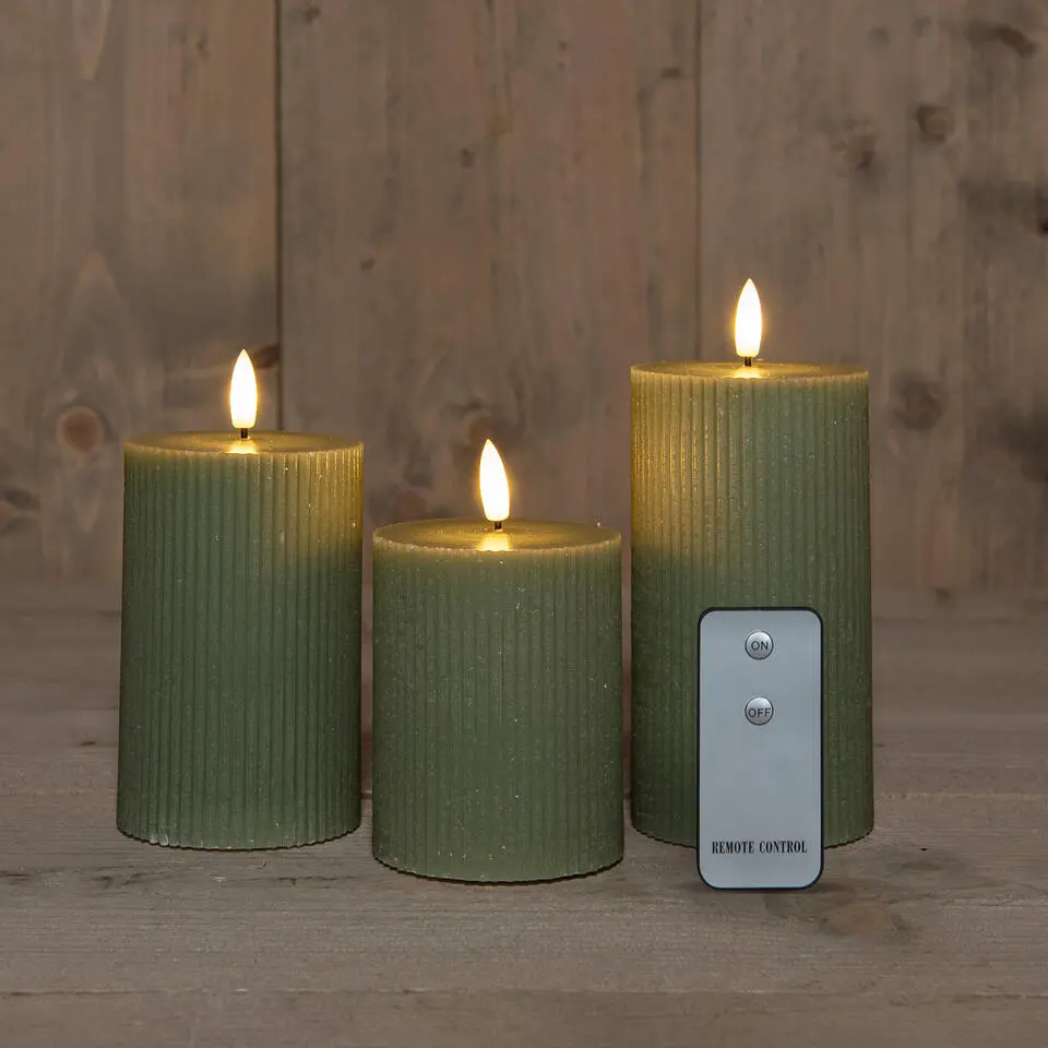 Anna Collection LED stompkaarsen - 3x - jade groen - ribbel - H7,5 cm