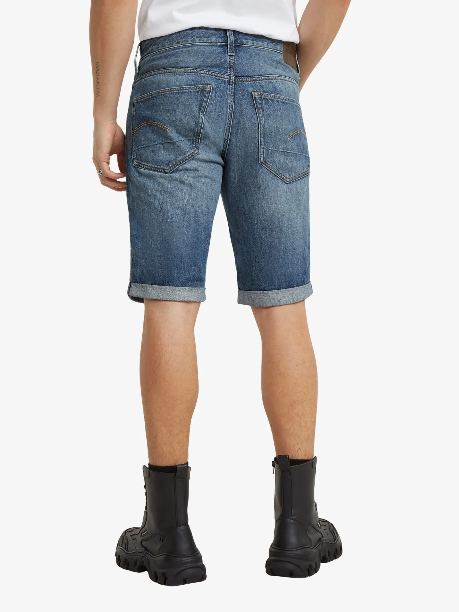 3301 Short