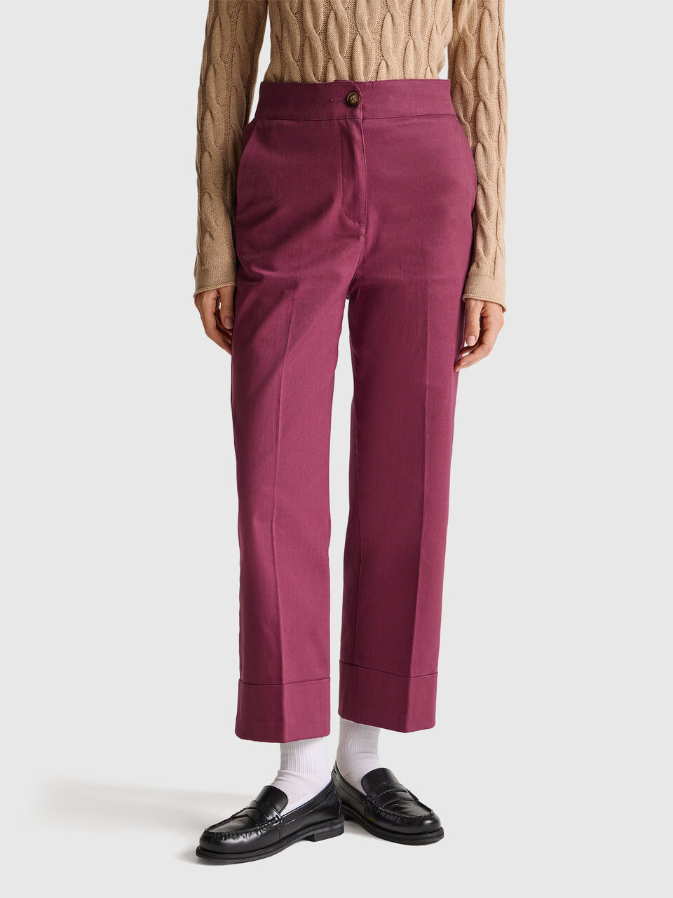 Straight trousers with cuff