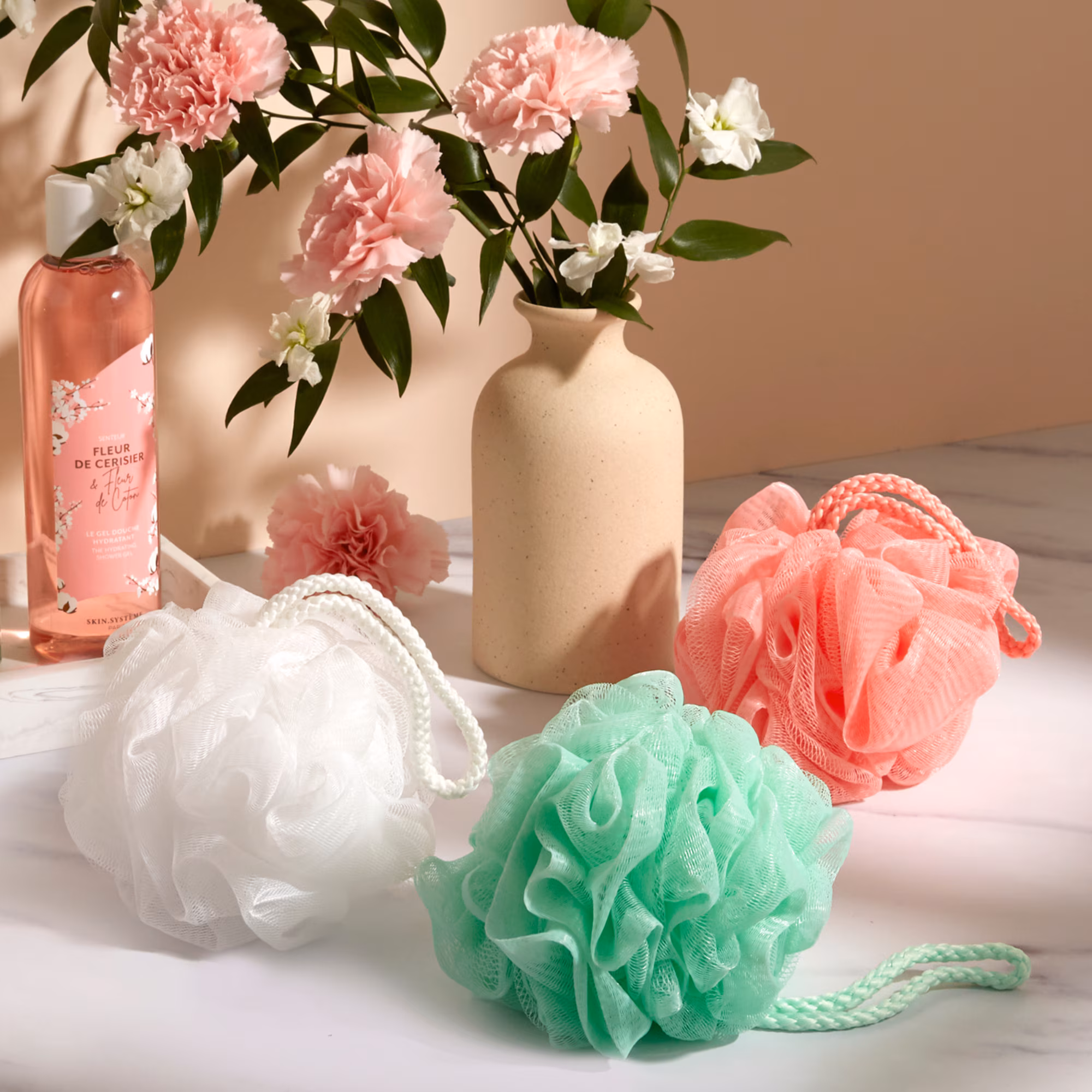 ACCESSOIRESLa fleur de douche délicate