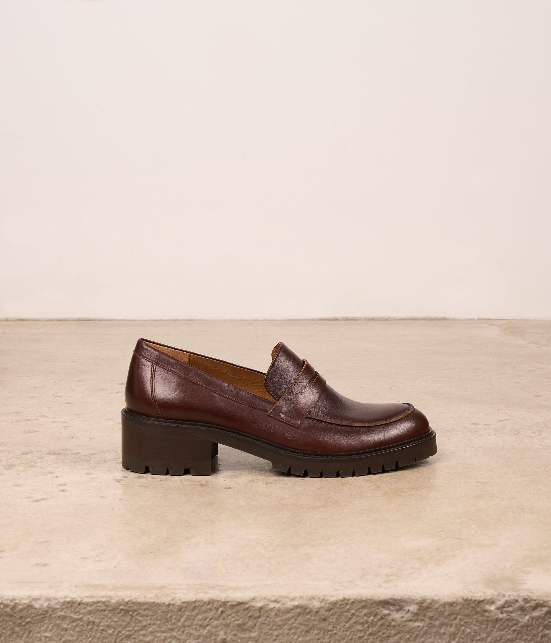 Mocassins crantés chocolat Aubree