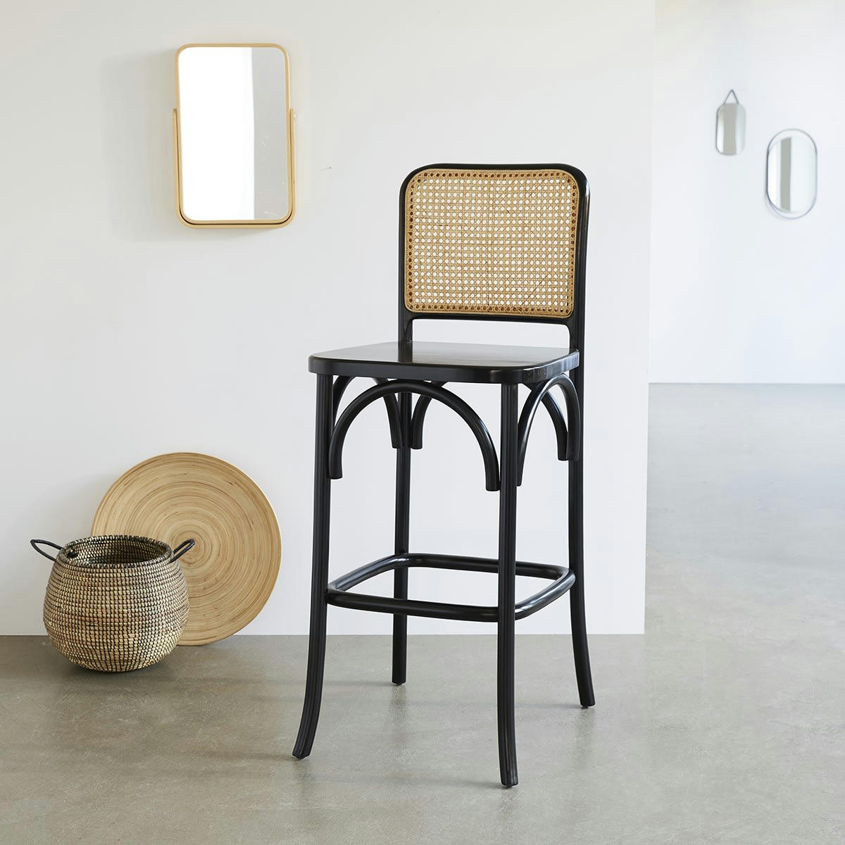 HANA - Tabouret de bar en acajou massif et cannage noir