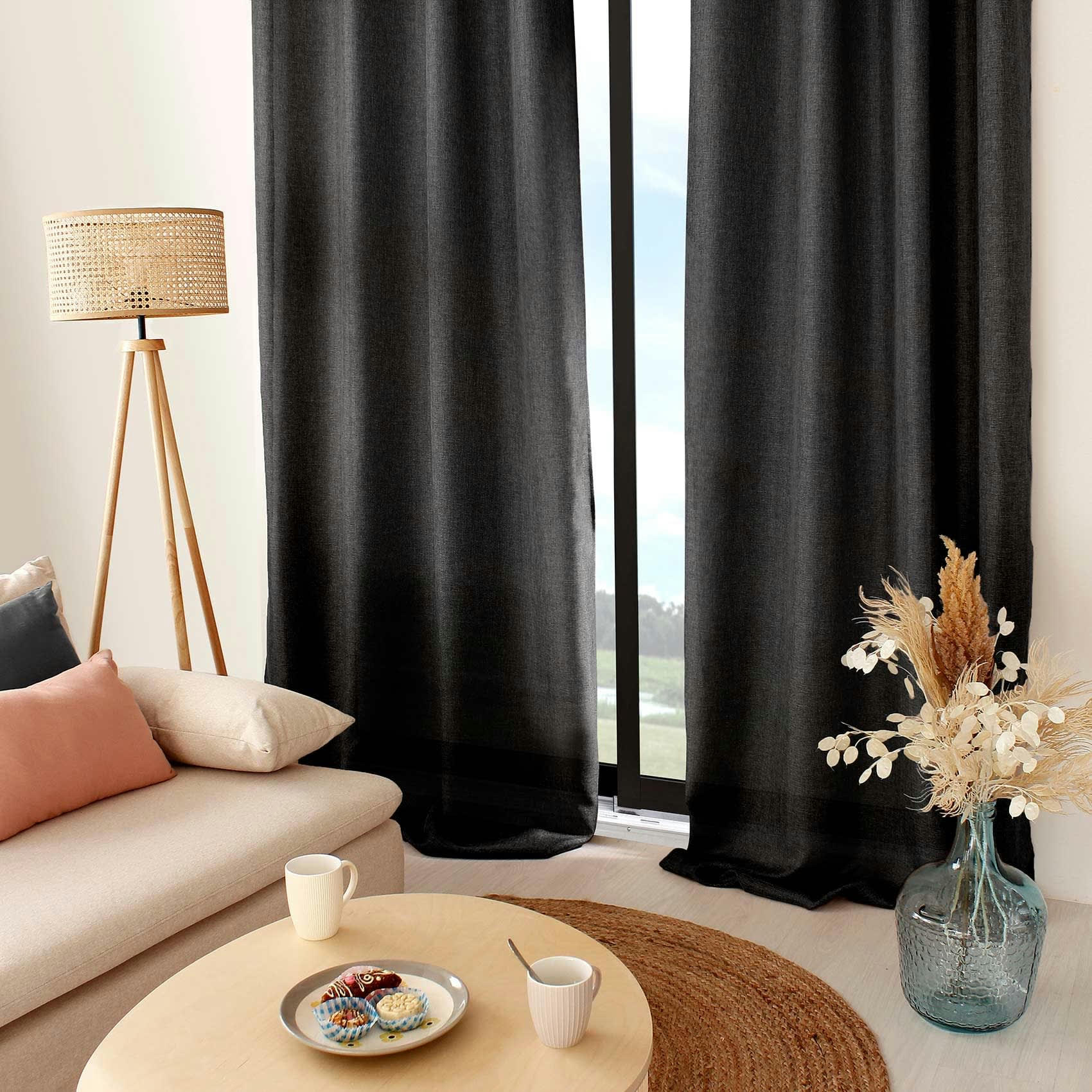 - Rideau uni avec œillets ronds polyester noir 140x260 cm