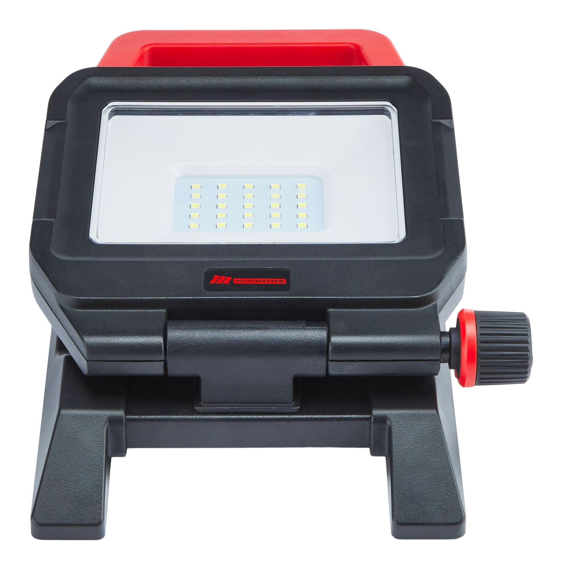 MotoMaster High Lumen Water-Resistant Flood Light