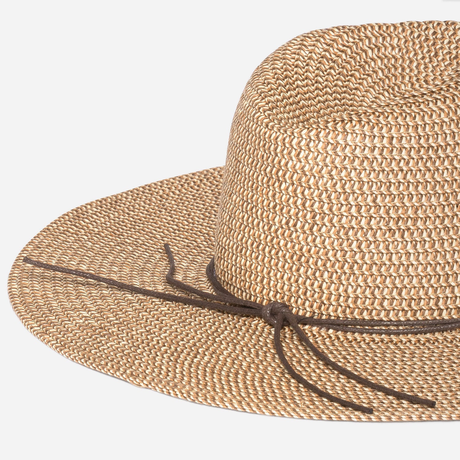 Capeline beige tressé