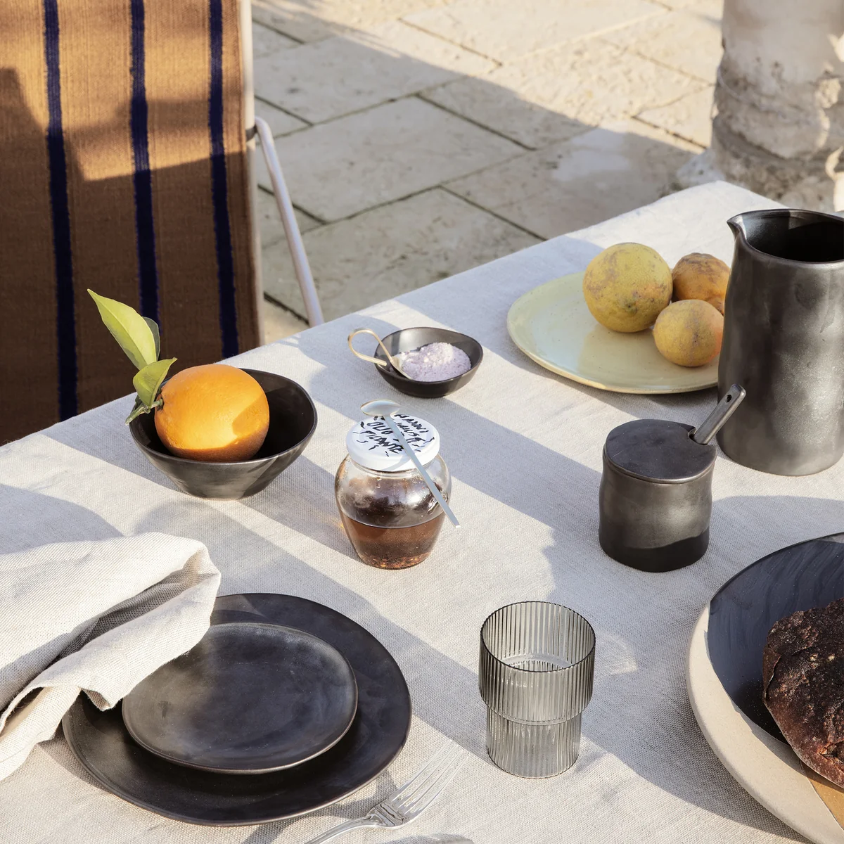 Ferm Living - Flow Teller & Schalen