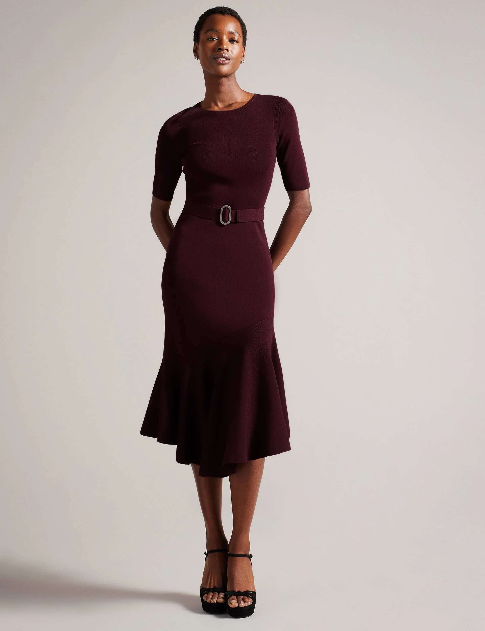 SAMALEE | DARK RED