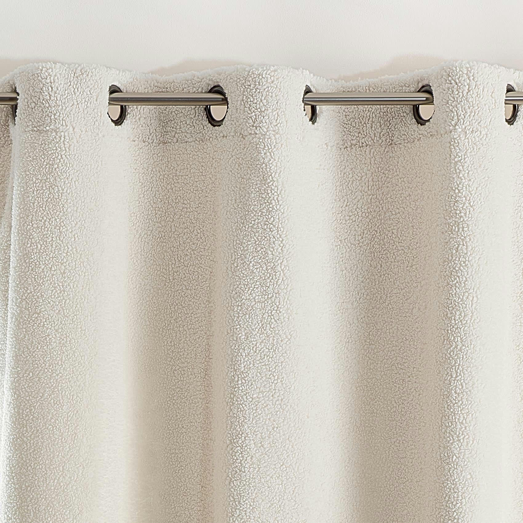 - Rideau d'ameublement effet fourrure ecru