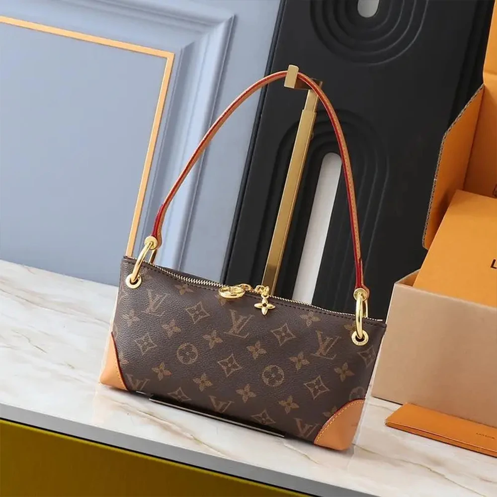 Louis Vuitton LV Pochette Sevres Shoulder Crossbody Bag M12174