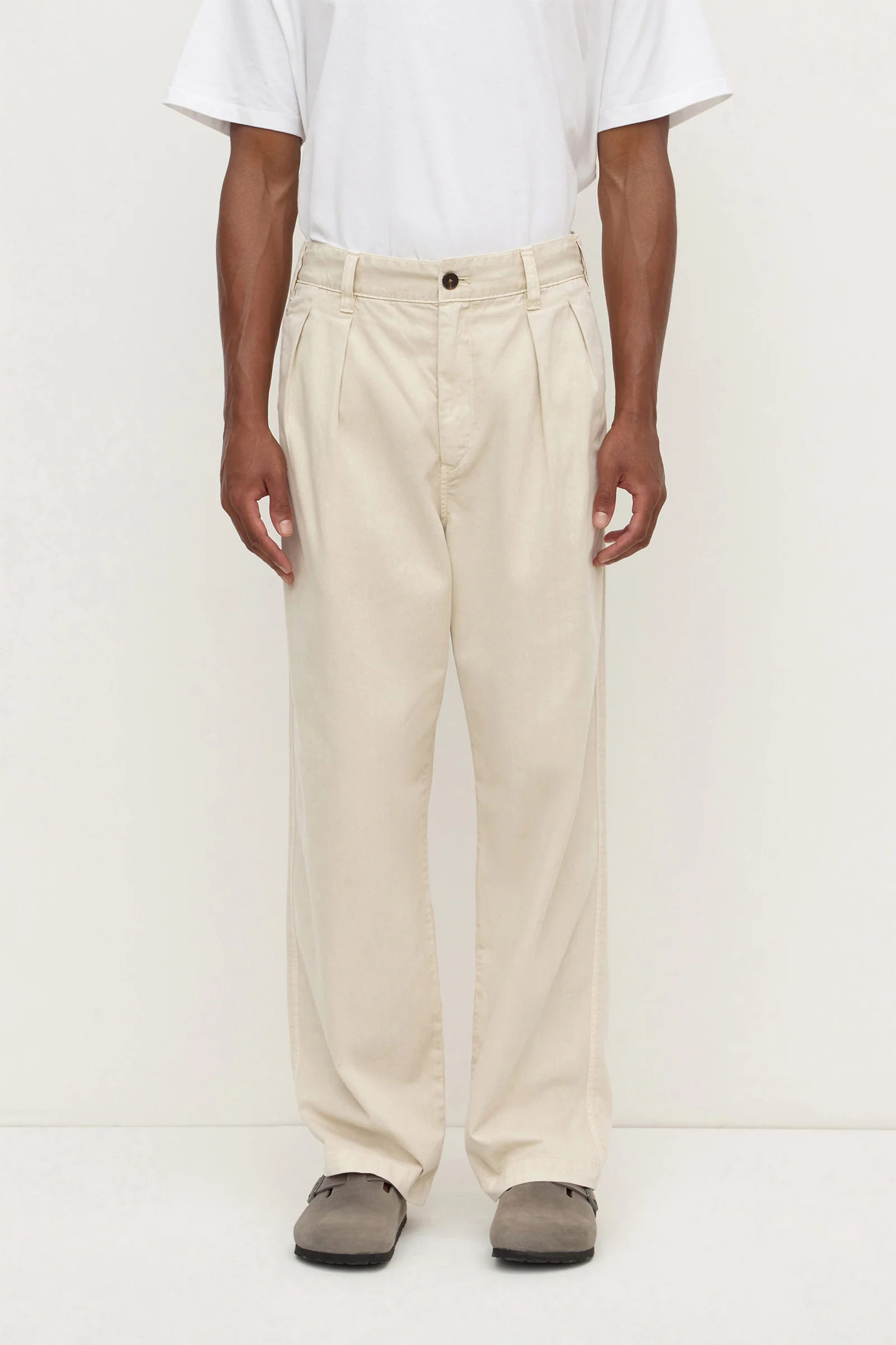 Miles Pleated Chino
