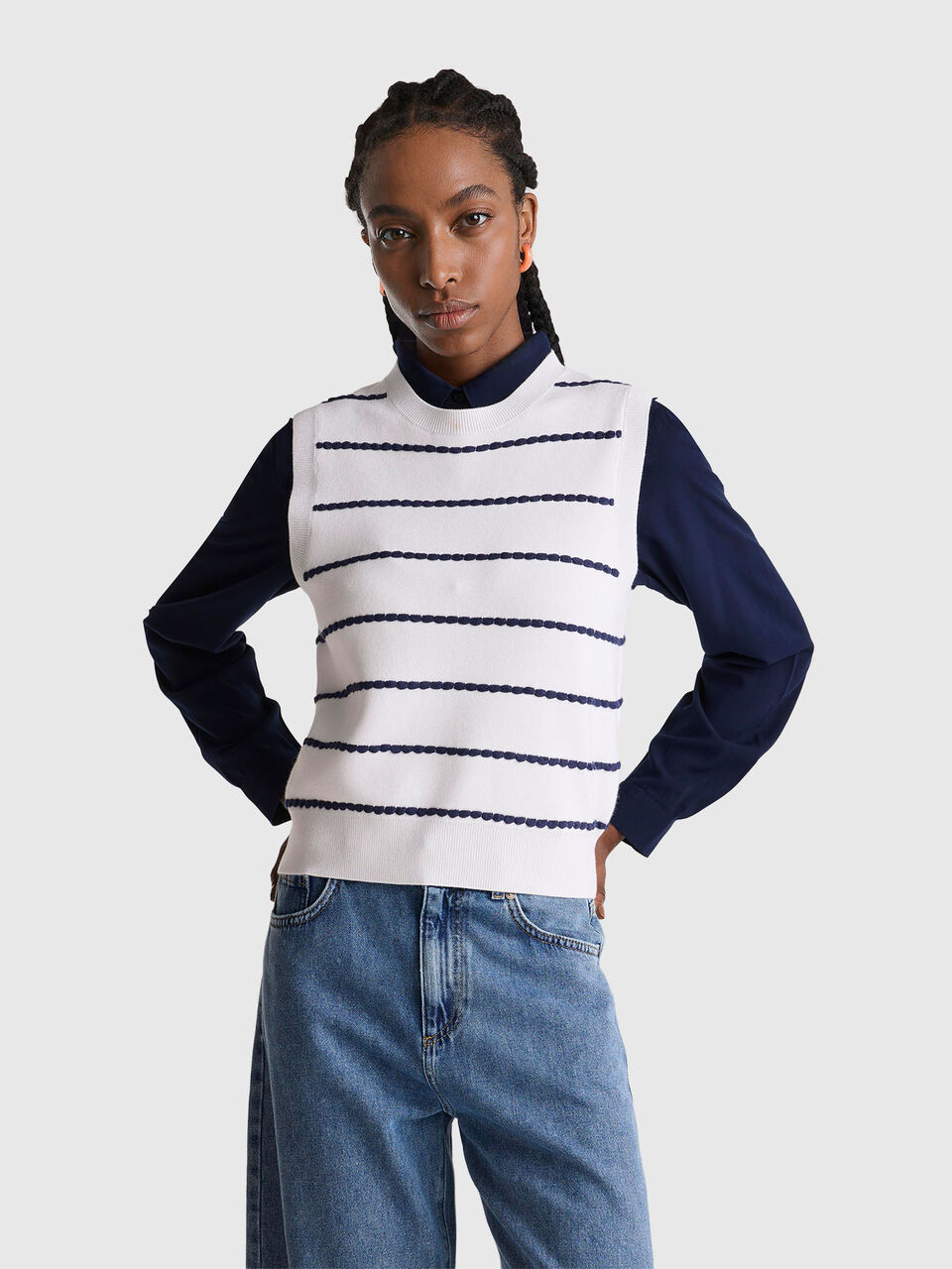 Jacquard vest in viscose blend