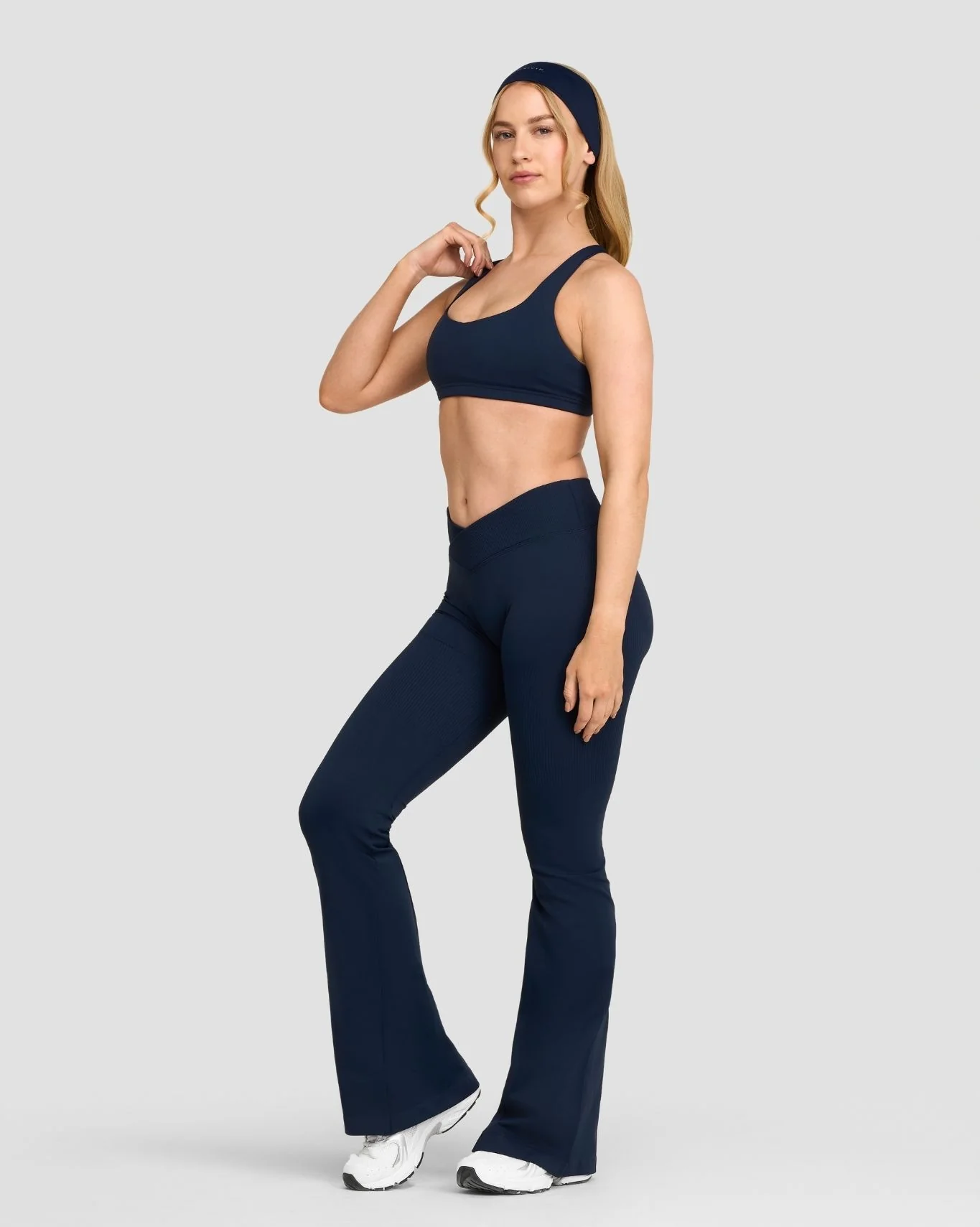 Elevate™ Sculpting Medium Impact Multiway Bra | Midnight Navy