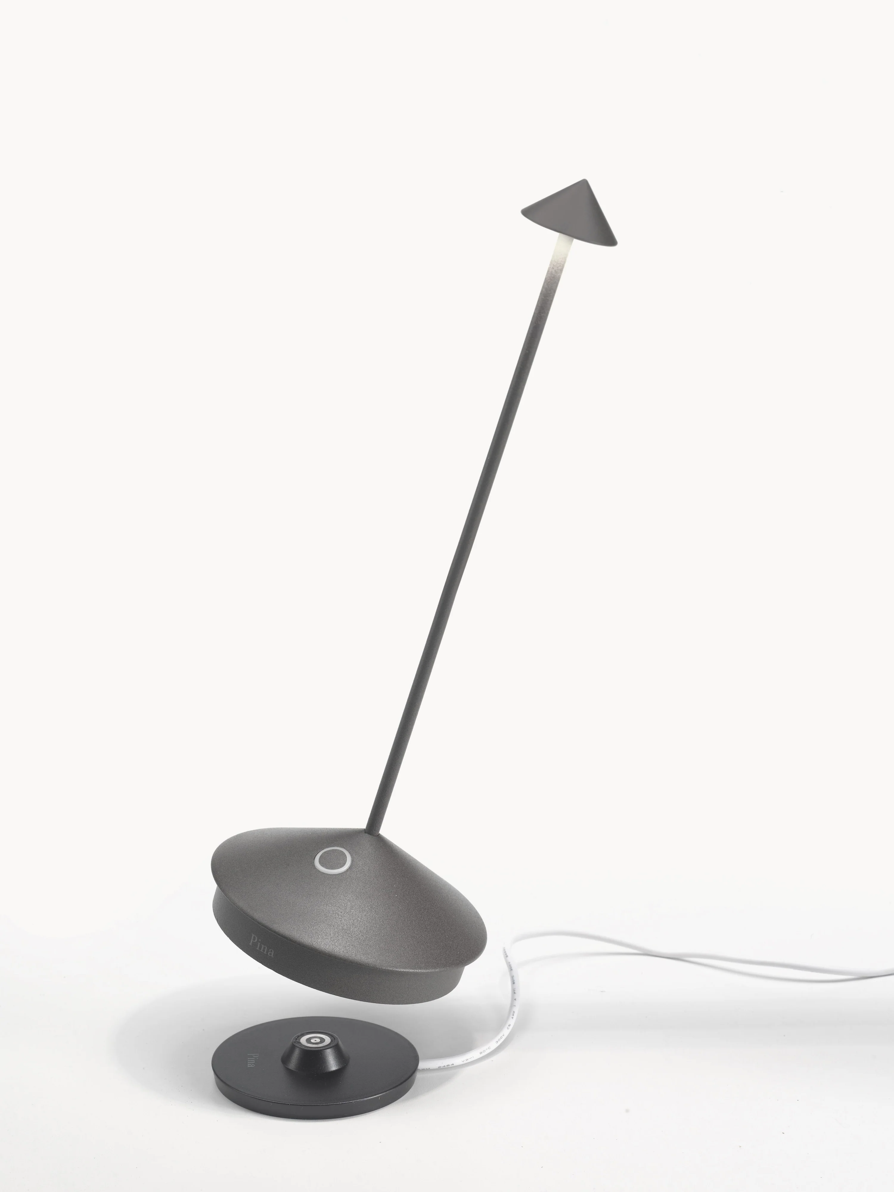 Mobile LED-Tischlampe Pina Pro, dimmbar