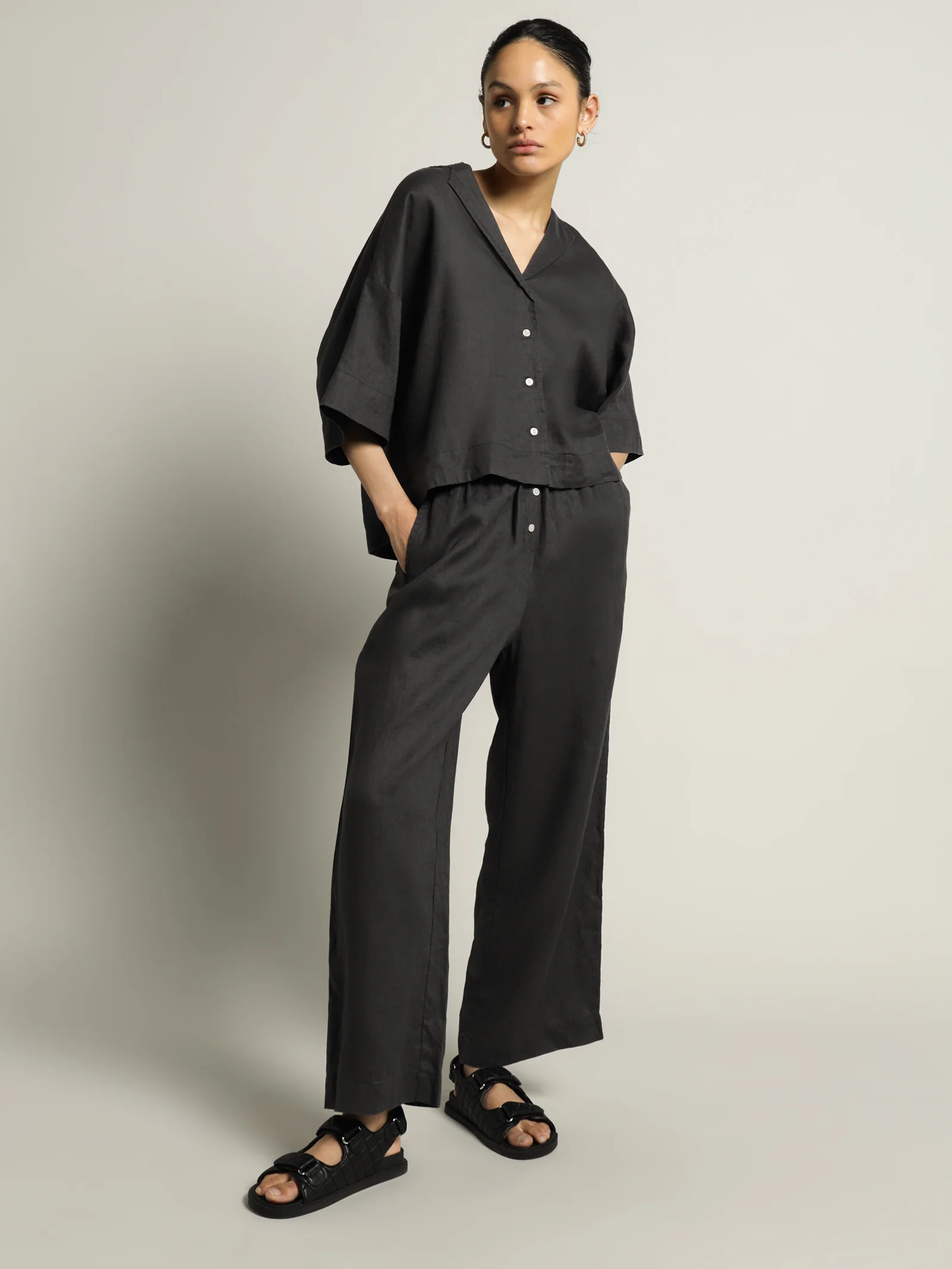 Nude Linen Lounge Crop Pant