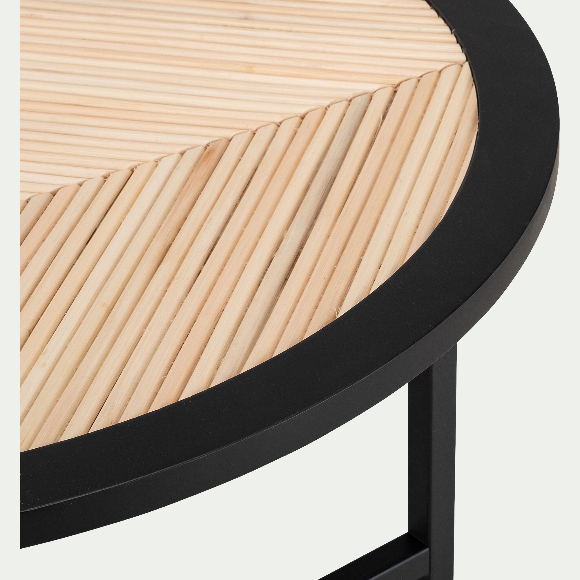 TANU - Table basse en bois - noir