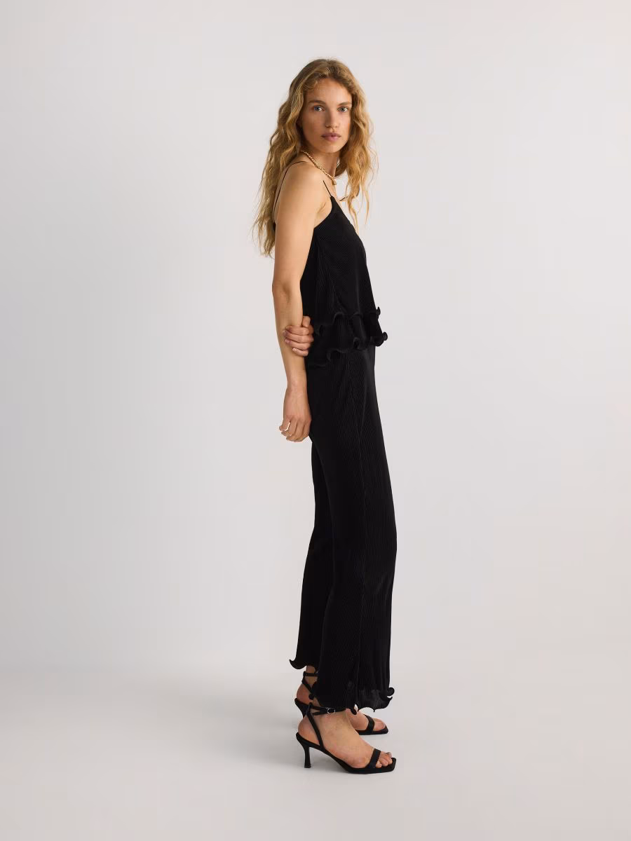 Trousers With Ruffle Detail