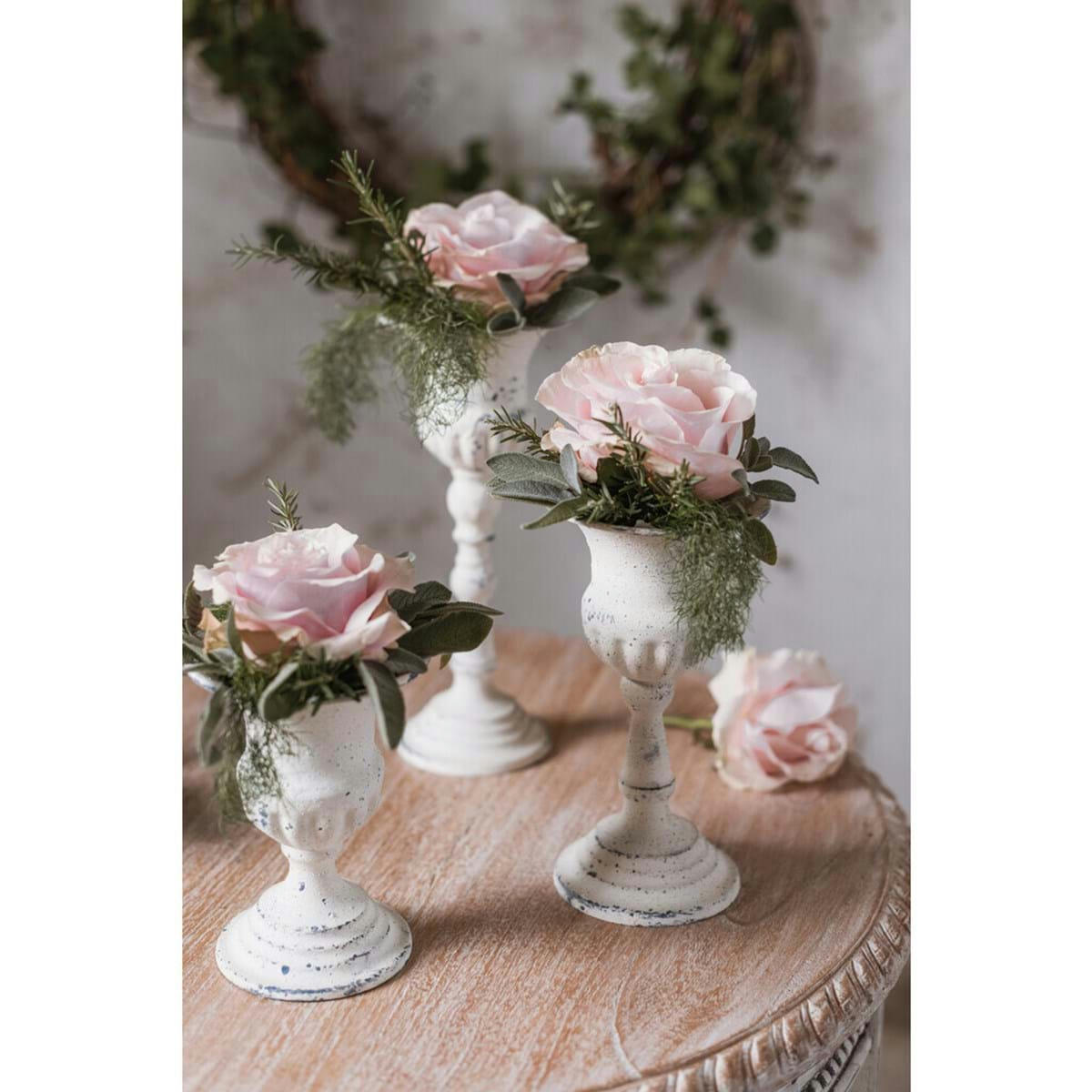 - Bougeoir en fer blanc H31