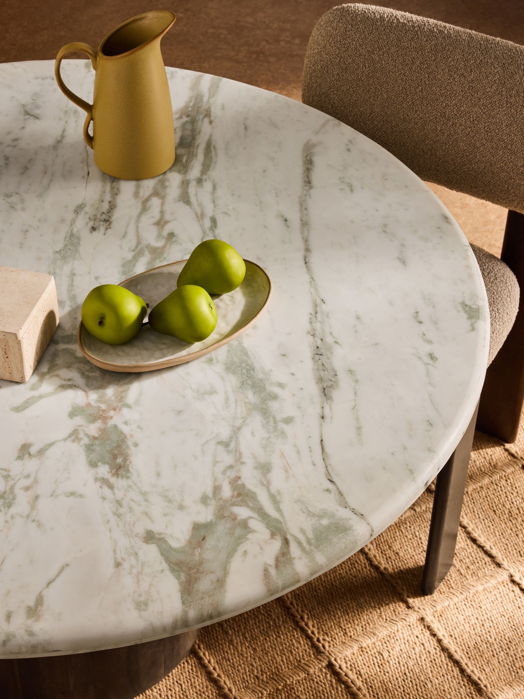 Isolde 4 Seater Round Fixed Dining Table in Natural Marble and Mango Wood