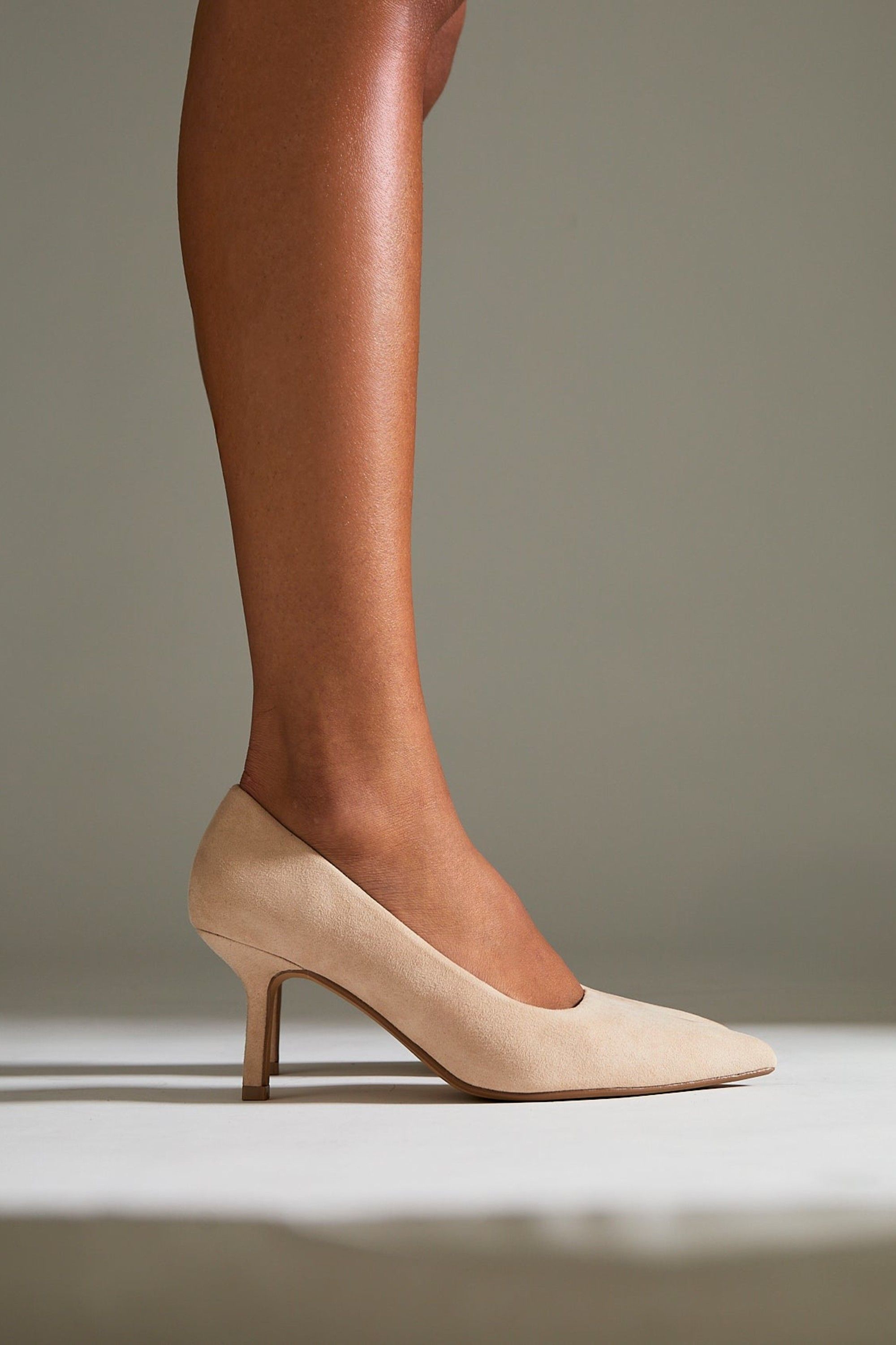 Linzi Aim Wide Fit Nude Faux Suede Court Heels