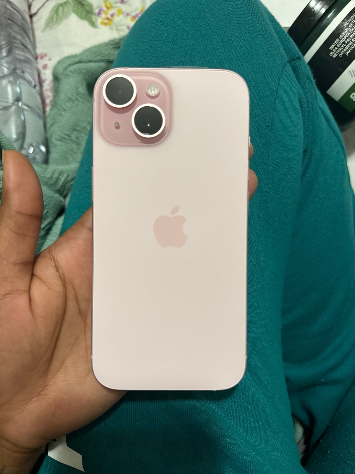 iphone 15 plus PINK
