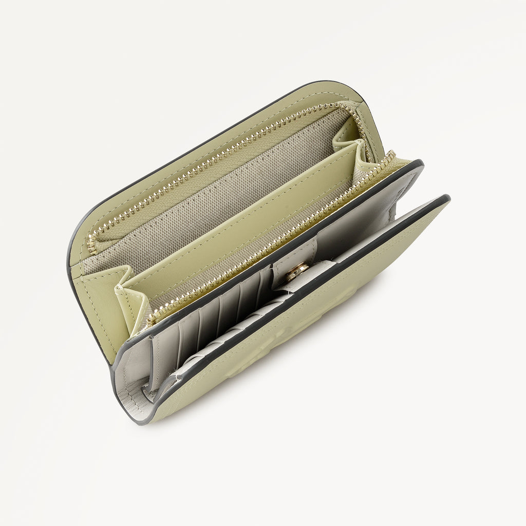 Keswick Mews - Medium Bifold Purse