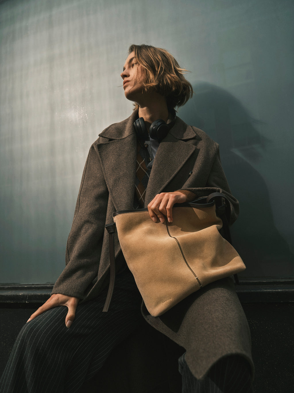 The Connaught - Medium Ziptop Shoulder