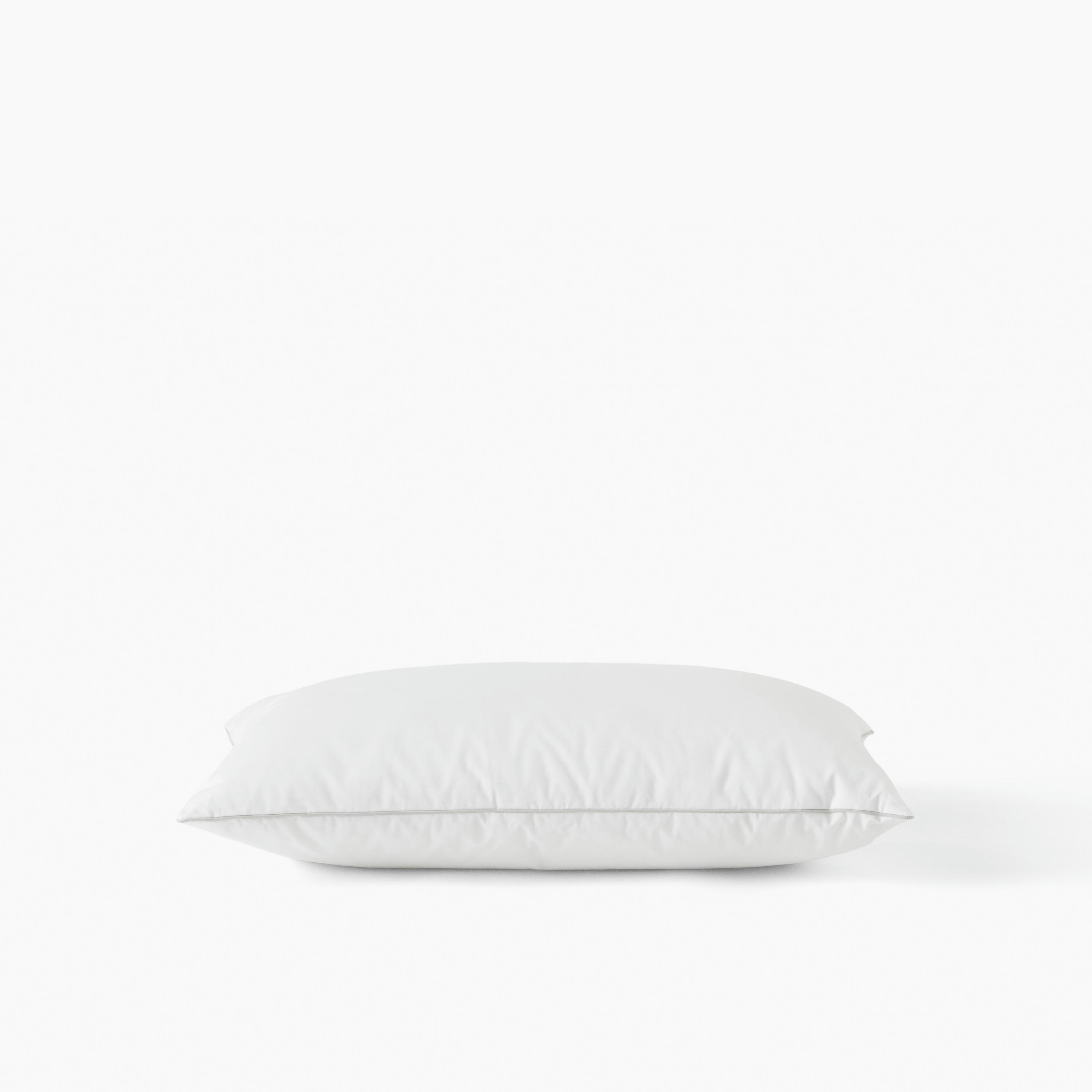KILIM - Oreiller rectangulaire mi-ferme duvet et microfibre blanc 50 x 70 cm