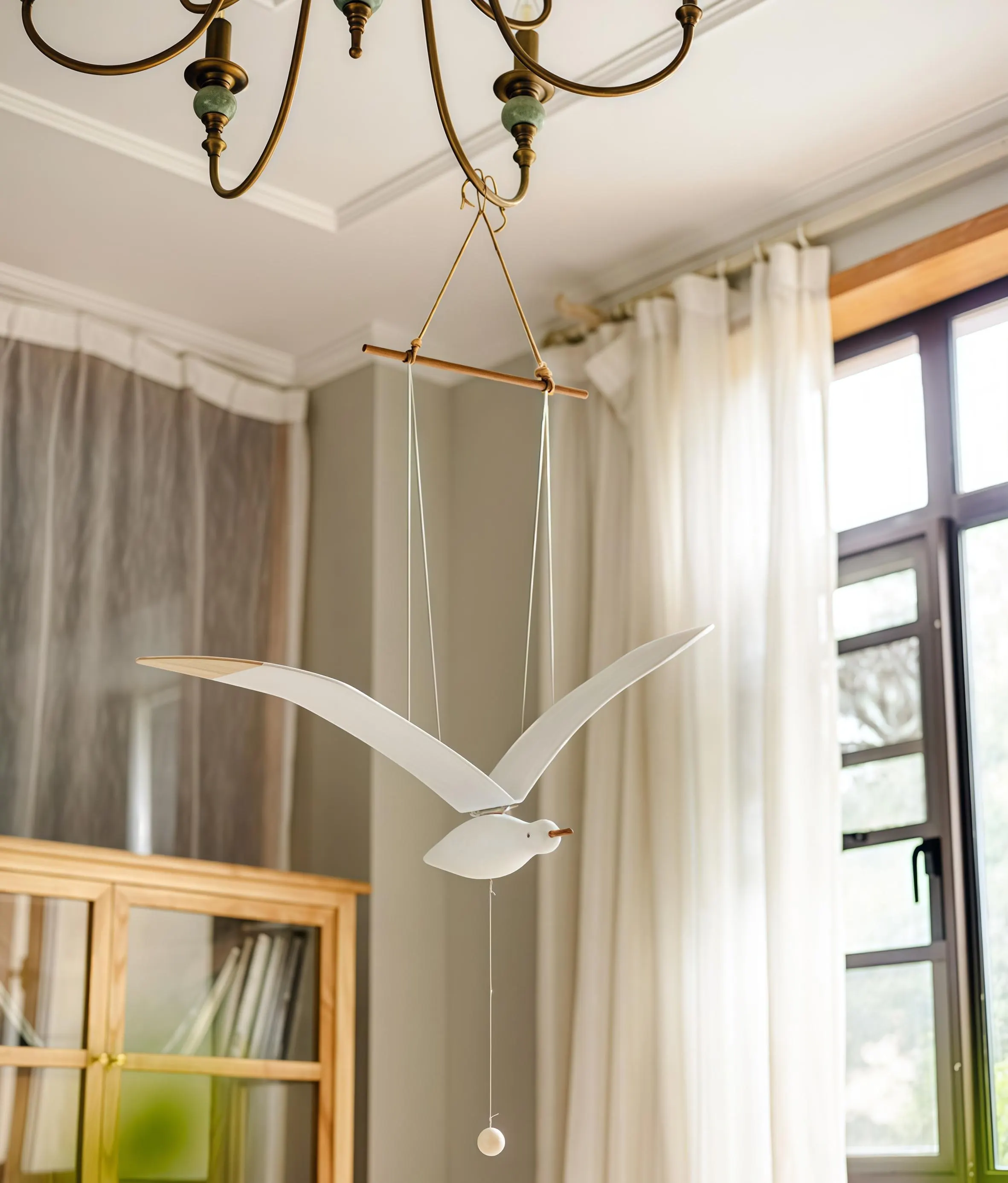 Wooden Flying Bird Mobile, Handcrafted Wood Bird Decor, Minimalist Hanging Bird Sculpture, Kinetic Ceiling Art, Nursery Decor Gift