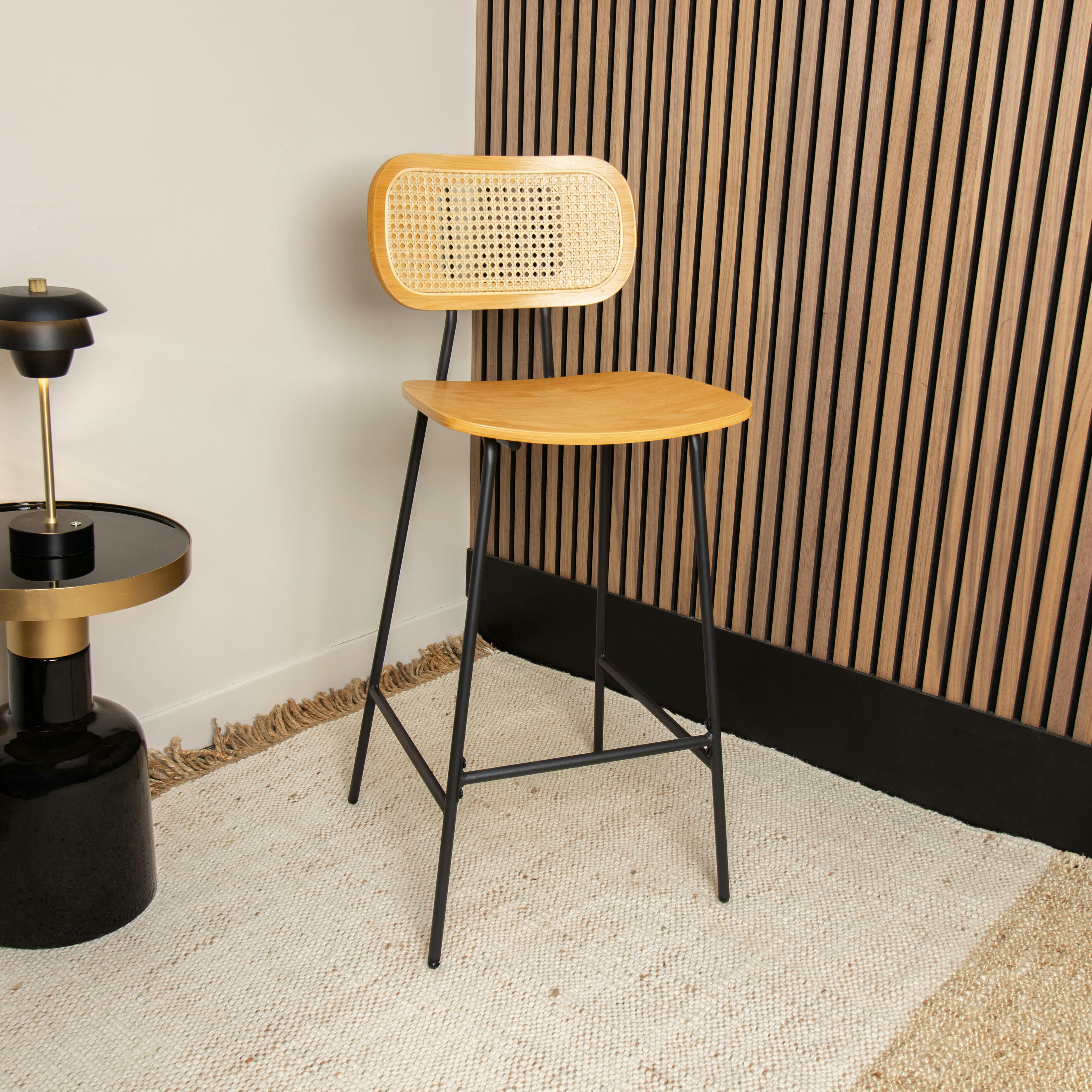 NOSARA - Lot de 2 chaises de bar en bois naturel et pieds en métal