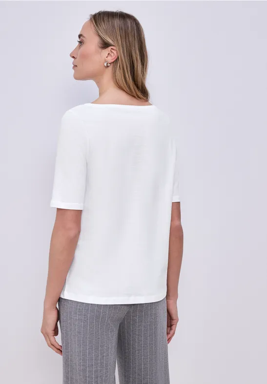 Shirt mit U-Boot-Ausschnitt