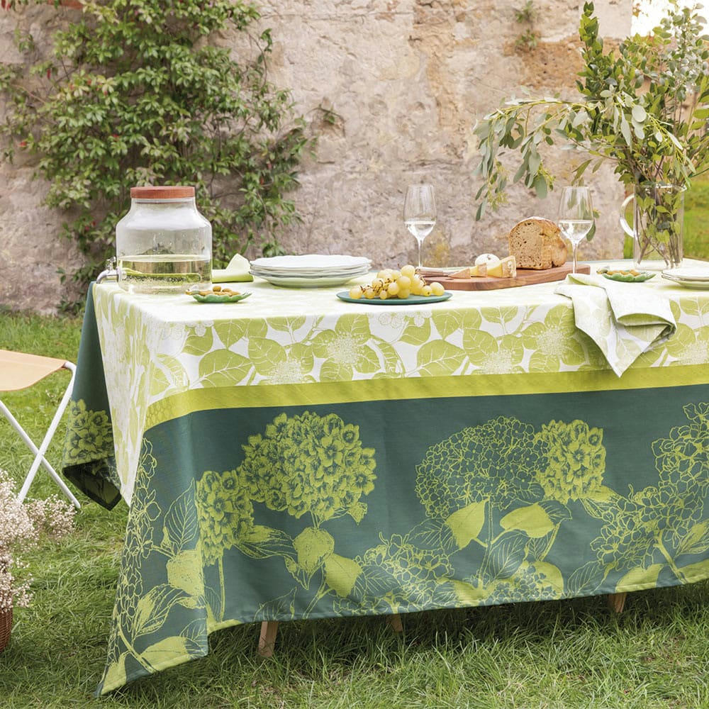 MILLE HORTENSIAS VERT - Nappe carrée  pur coton vert 180x180 cm