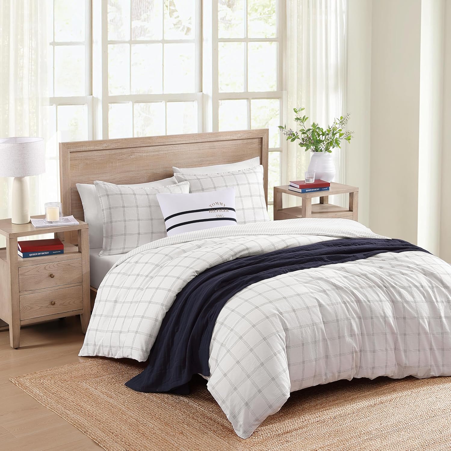 Tommy Hilfiger - King Comforter Set, Super Soft Bedding with Matching Sham, Breathable Bed Essentials (Modern Windowpane Blue, King)