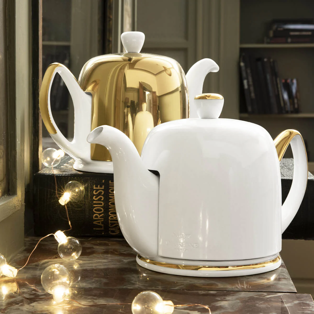 Theiere 4 tasses or cloche blanche