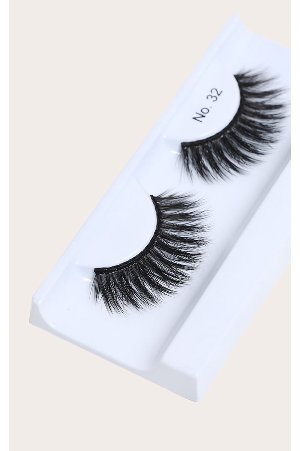 Peaches & Cream NO 32 False Eyelashes