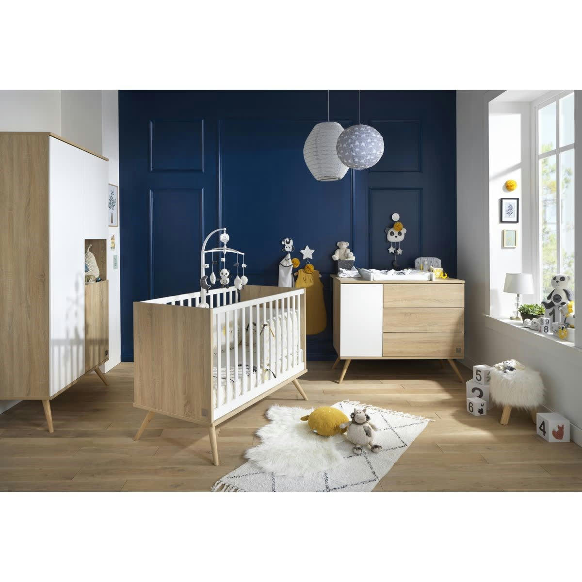 SEVENTIES - Armoire 3 portes couleur bois et blanc