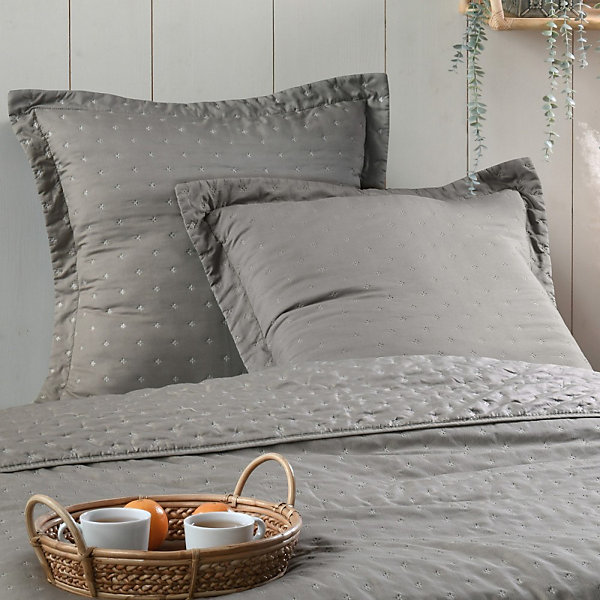 Couvre lit boutis réversible 260x240 avec 2 taies d'oreiller