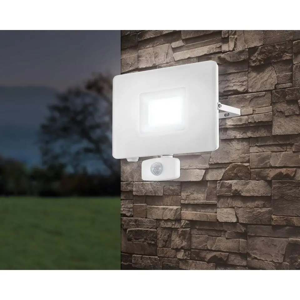 EGLO Faedo 3 Wandlamp - LED - 20.5 cm - Wit