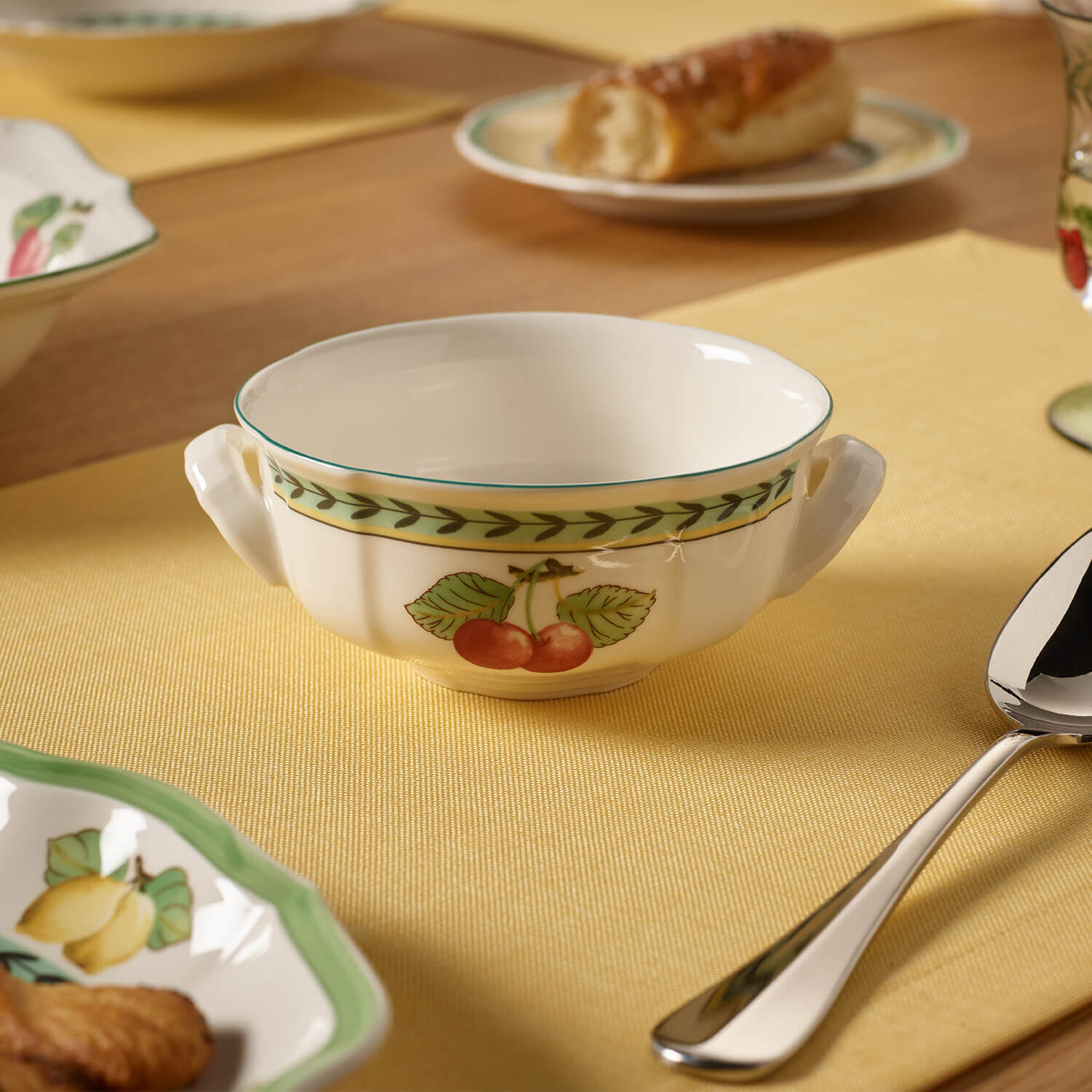 French Garden Soup cup - Multi-colored, 5.7'' x 4.8'', Premium Porcelain