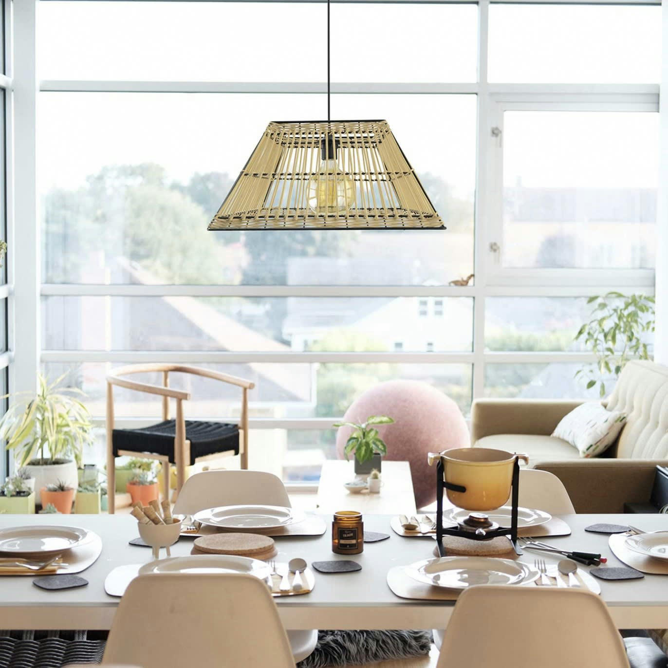 MEDAN-C - Suspension en rotin naturel et métal noir