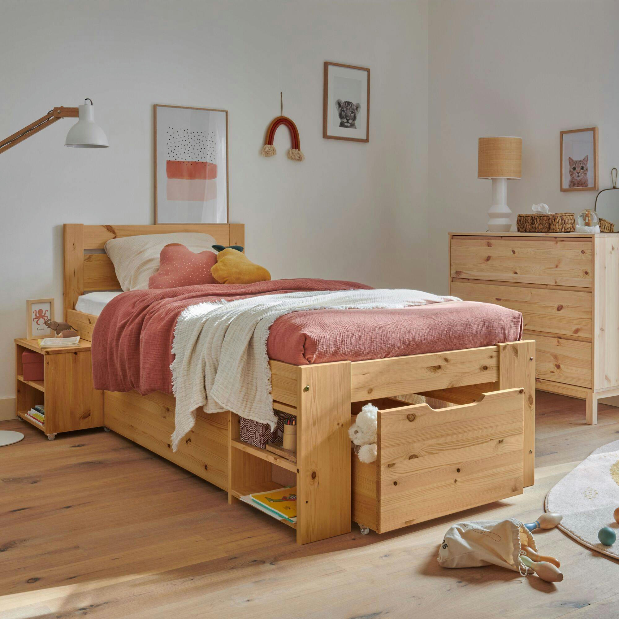 TARA - Lit enfant et ses 3 tiroirs en bois miel Taille