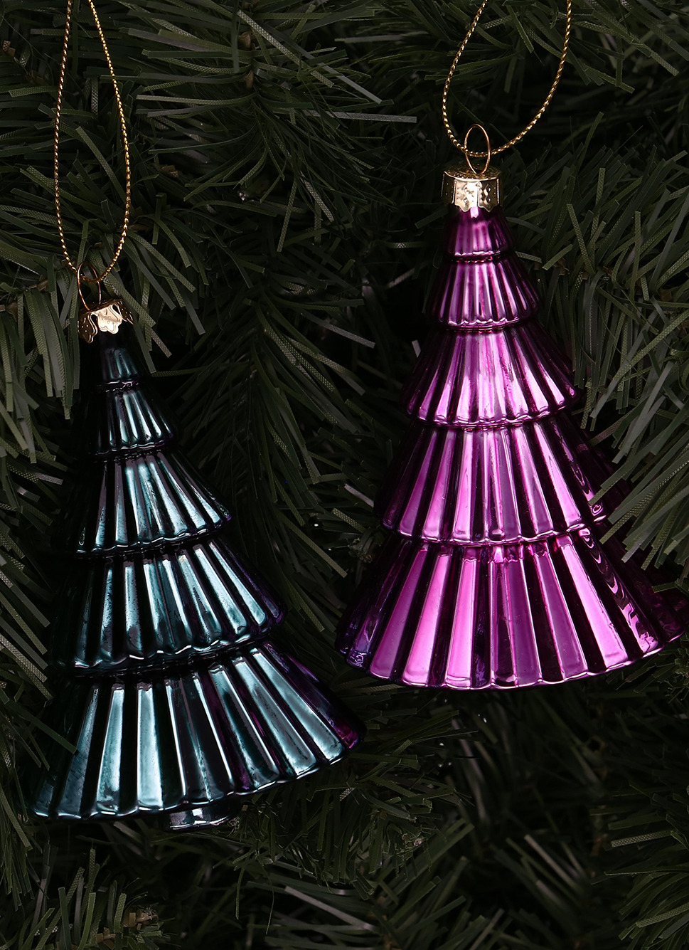SAPIN EN VERRE à SUSPENDRE (COLORIS ALÉATOIRE) AUBERGINE/ÉMERAUDE