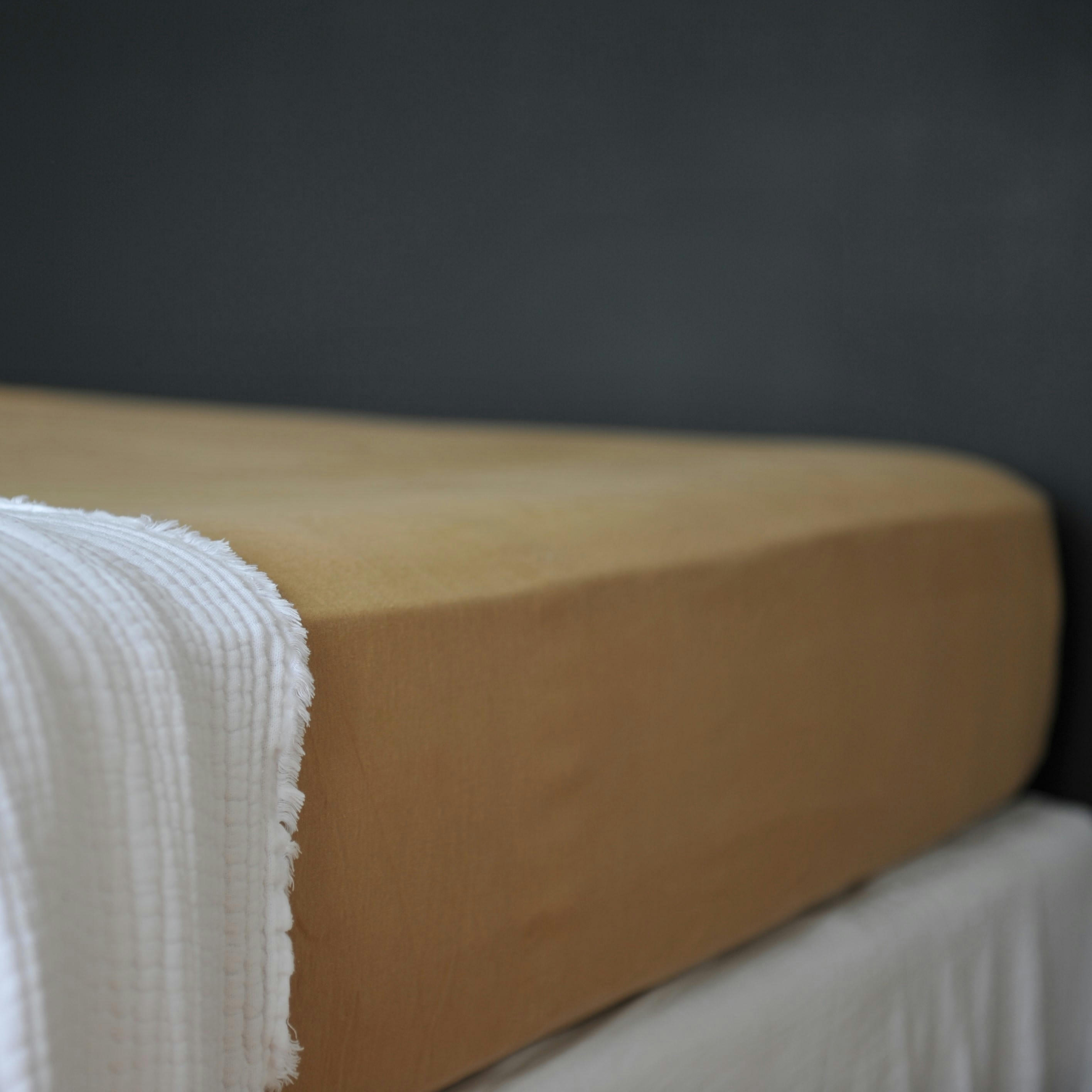 GAZE DE COTON LIGHT - Drap housse en gaze de coton light camel 160X200X30 CM