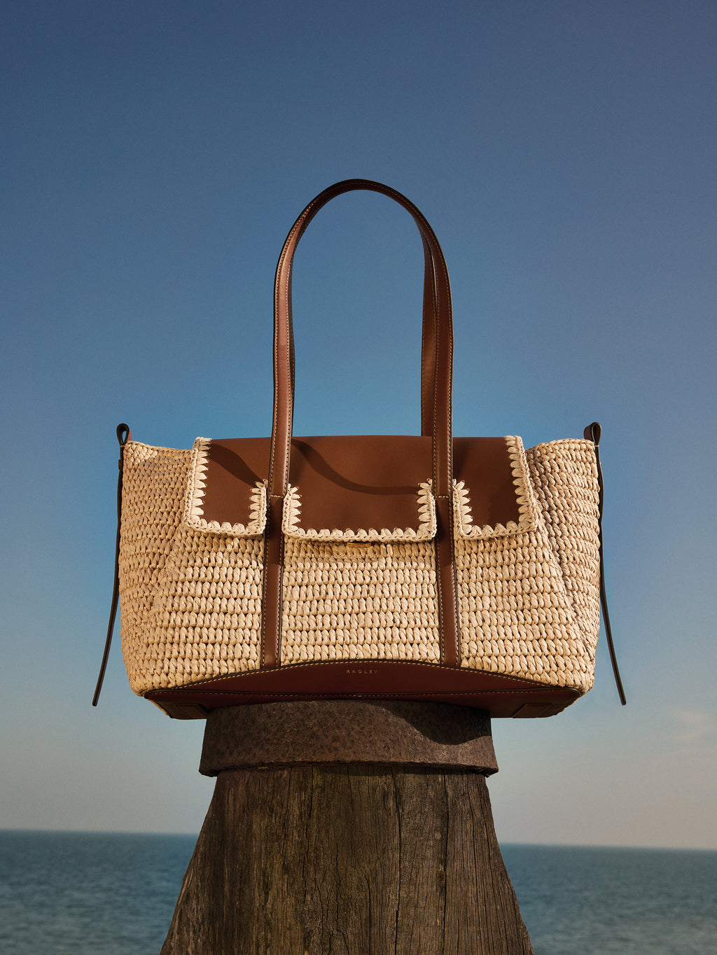 The Chancery - Medium Flapover Shoulder