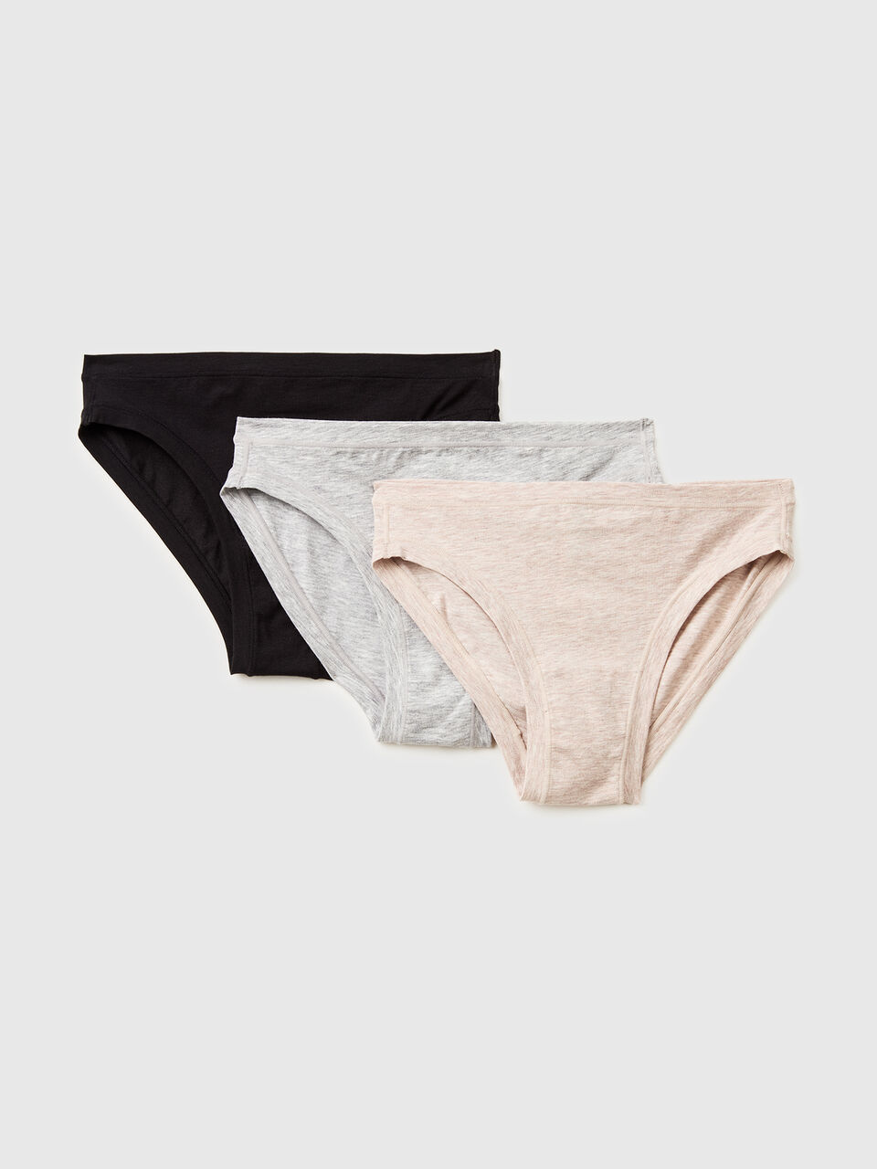Three low-cut briefs in super stretch cotton