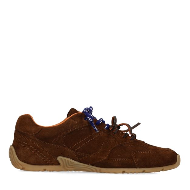 Donkerbruine suède sneakers met dubbele veters