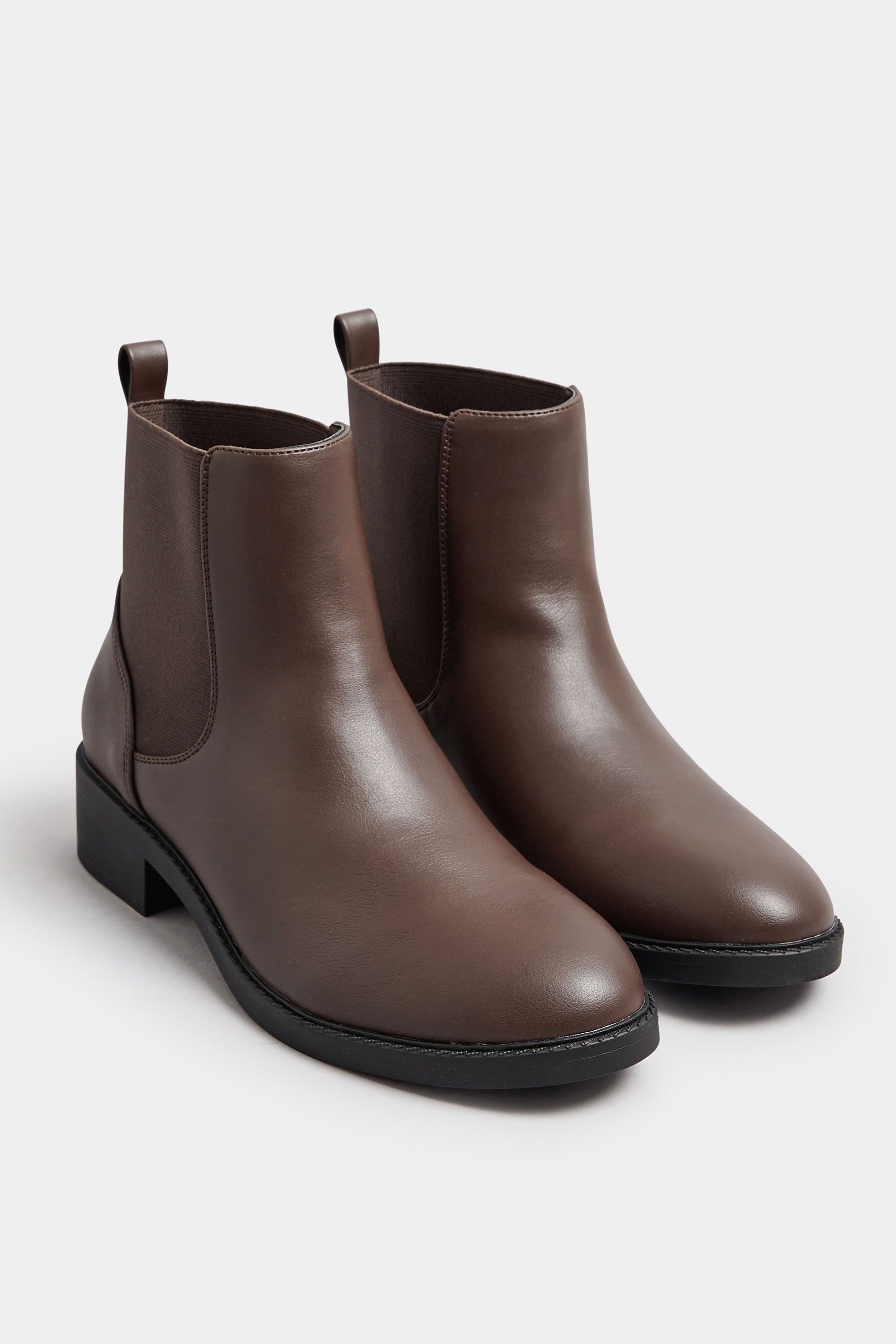 Yours Extra Wide Fit Faux Leather Elasticated Chelsea Boots